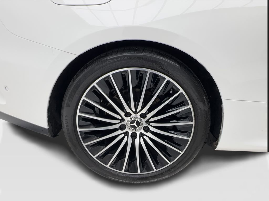 Used 2025 Mercedes-Benz CLE 300 4MATIC Coupe image 14