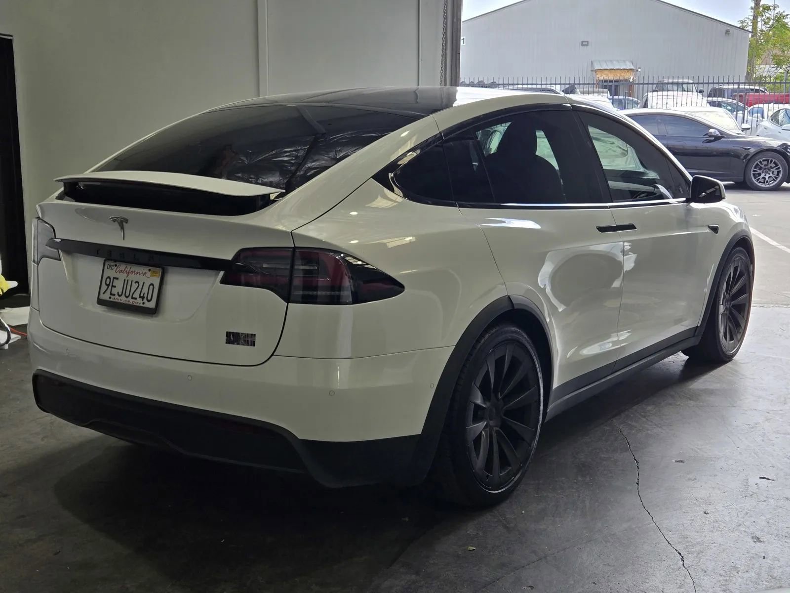 Used 2023 Tesla Model X Plaid image 4