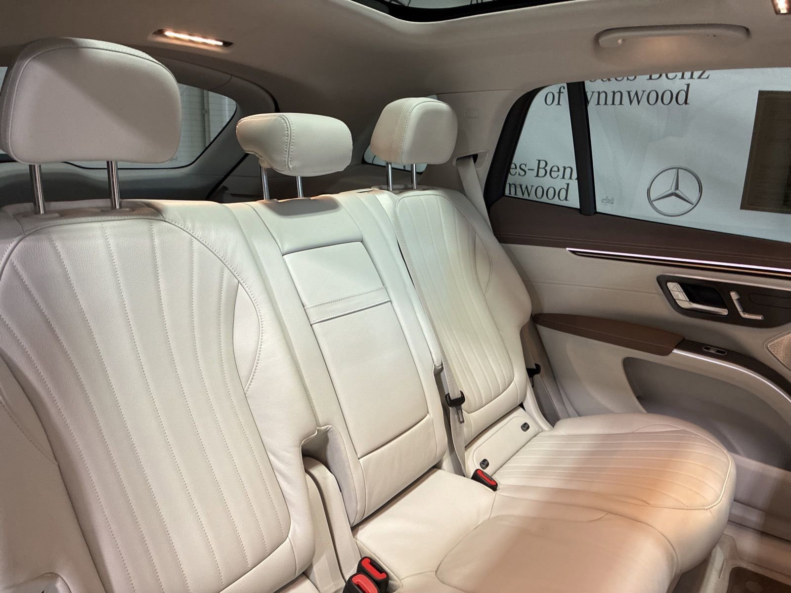 Used 2023 Mercedes-Benz EQS 580 4MATIC SUV image 34