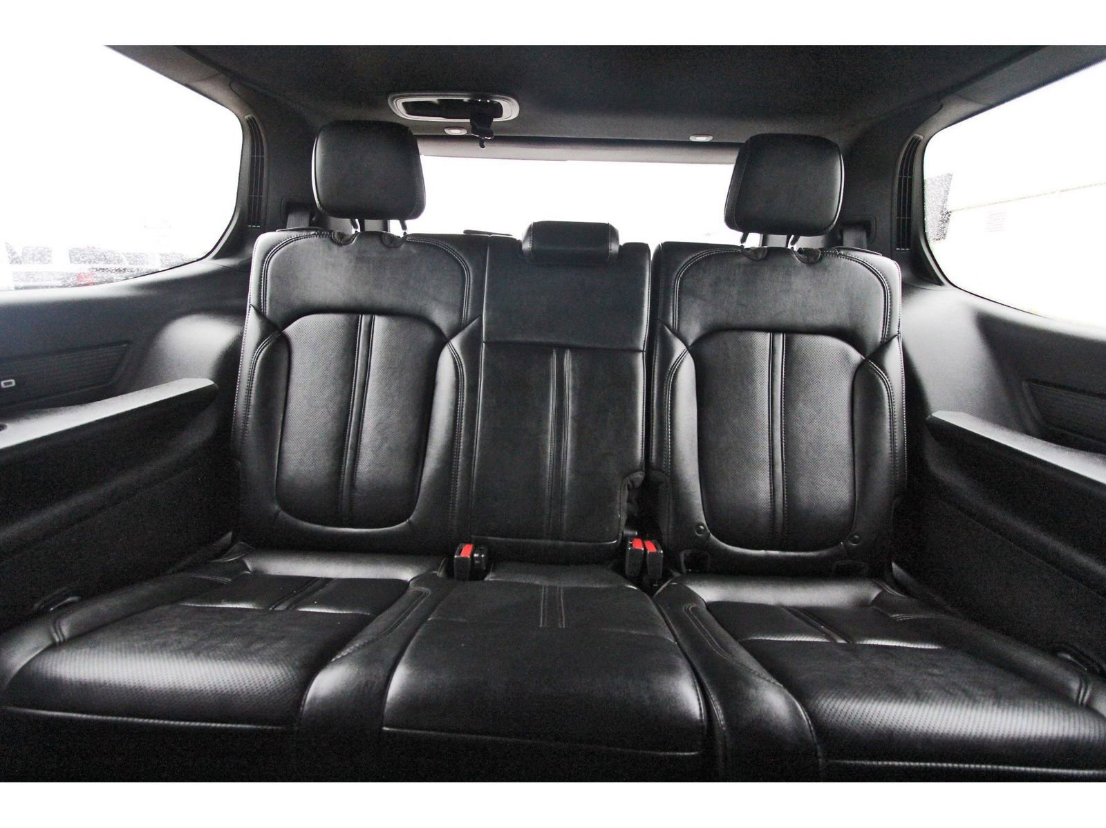 Used 2023 Jeep Wagoneer Series III w/ Preferred Equipment Group AWD/4WD image 15