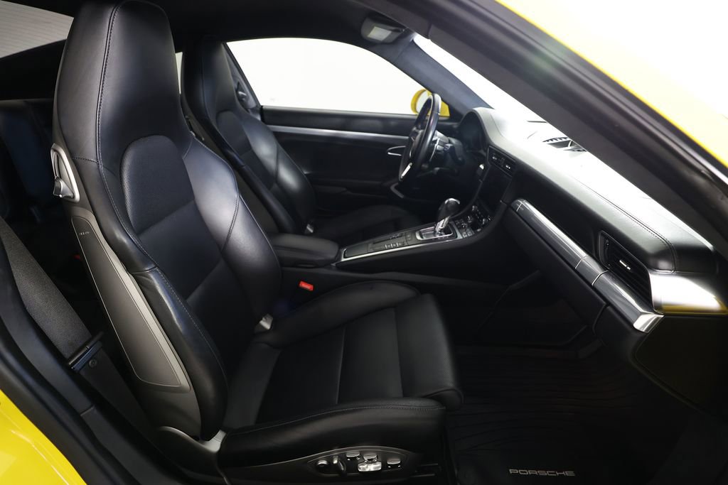 Used 2018 Porsche 911 Carrera S image 10