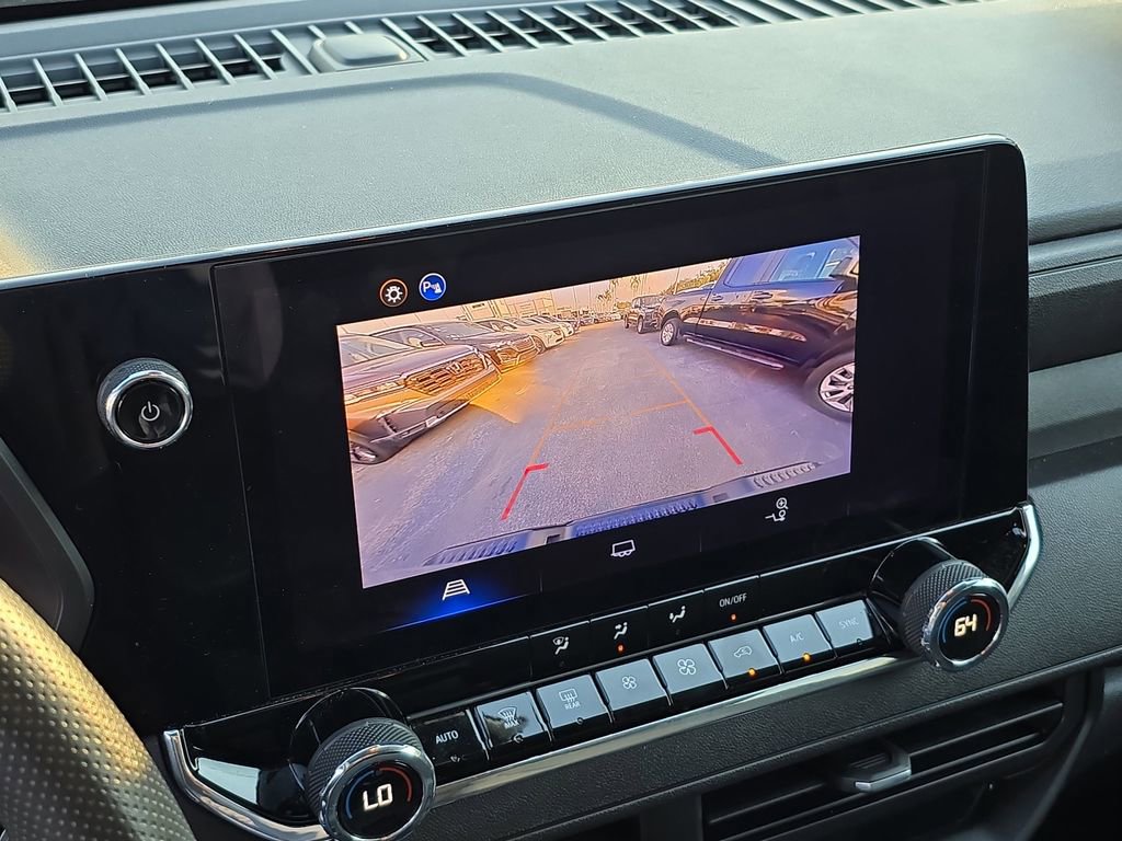 Used 2025 Chevrolet Colorado Trail Boss AWD/4WD image 23