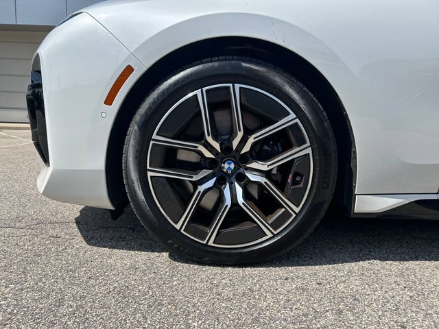 Used 2026 BMW 740i xDrive AWD/4WD image 10