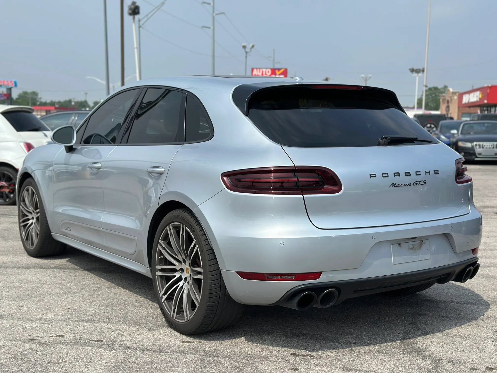 Used 2017 Porsche Macan GTS AWD/4WD image 8