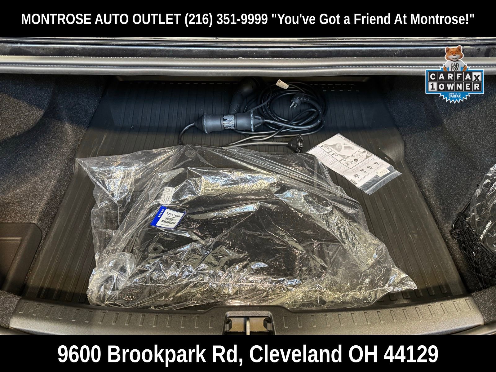 Used 2023 Volvo S60 T8 Plus w/ Climate Package image 41