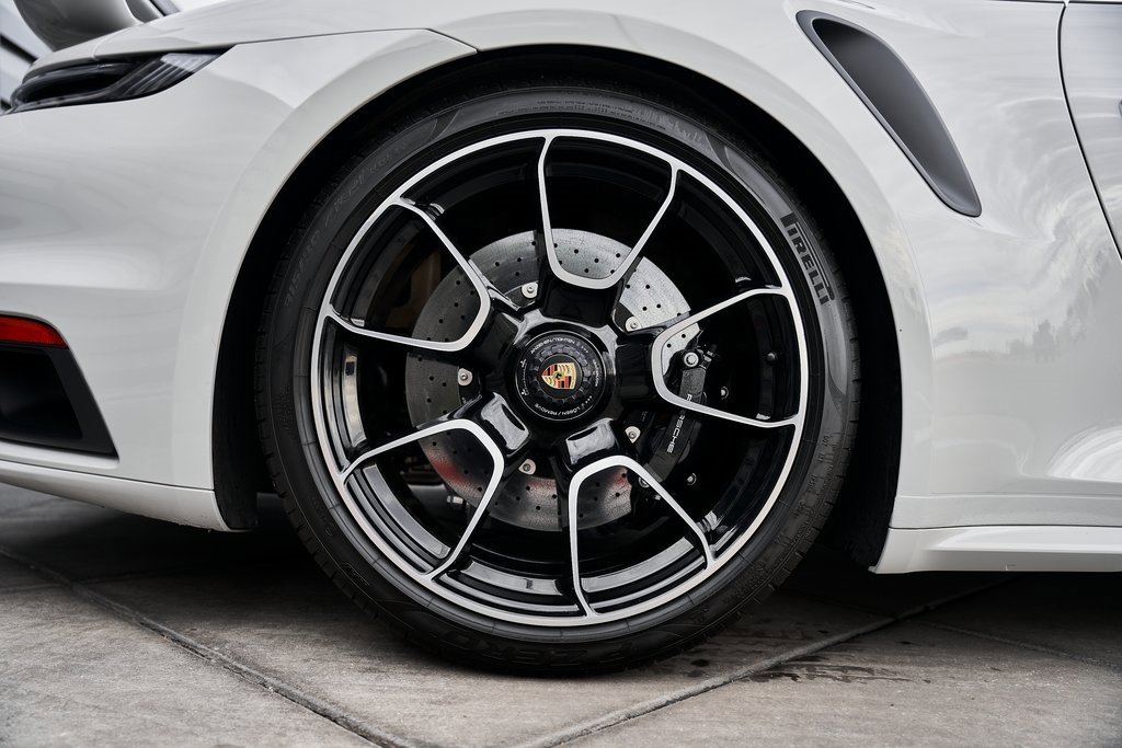 Used 2025 Porsche 911 Turbo S w/ 911 Turbo Sportdesign Package image 12
