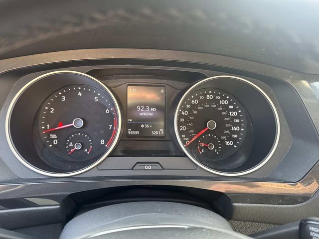 Used 2019 Volkswagen Tiguan SE w/ Panoramic Sunroof Package image 34