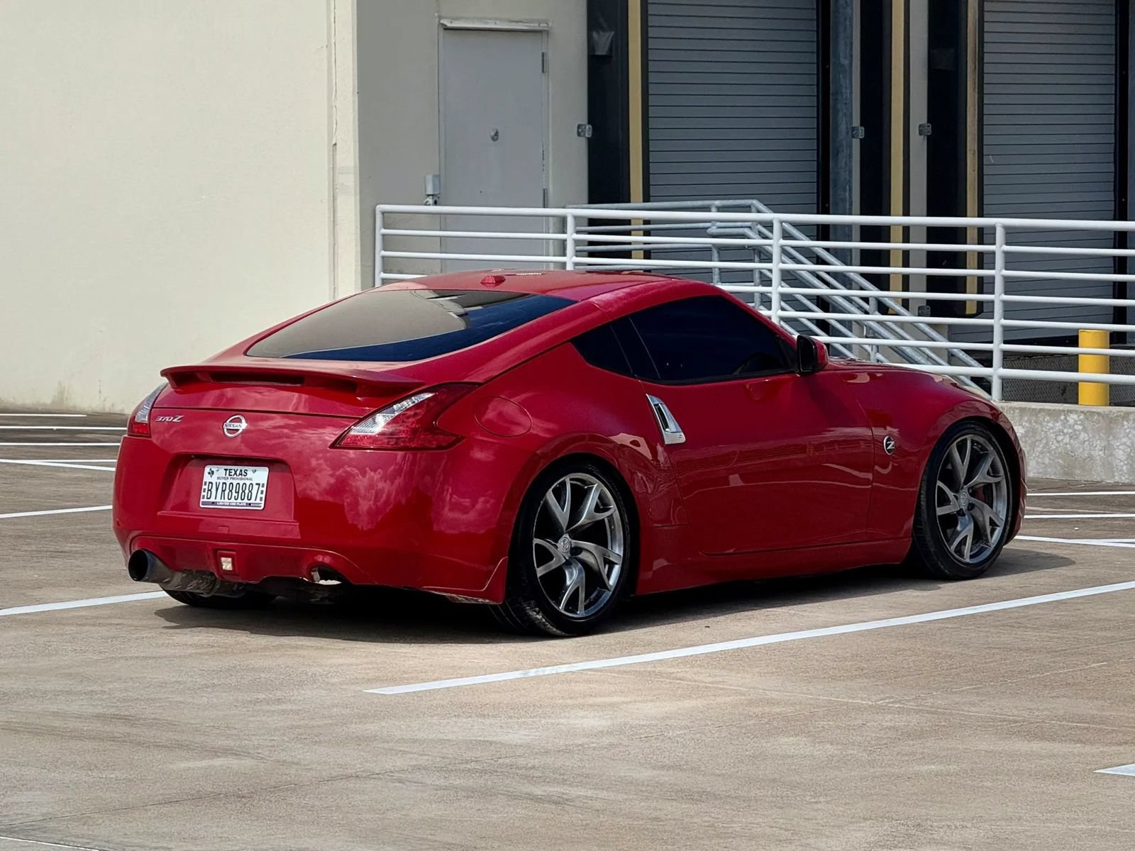 Used 2016 Nissan 370Z Coupe RWD image 7