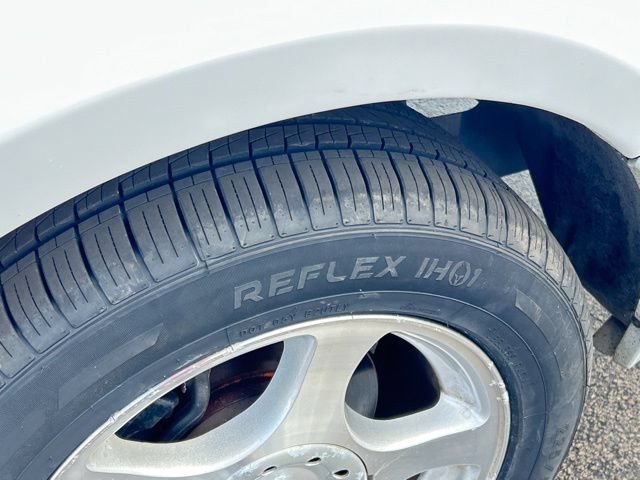 Used 2003 Ford Mustang Convertible RWD image 13