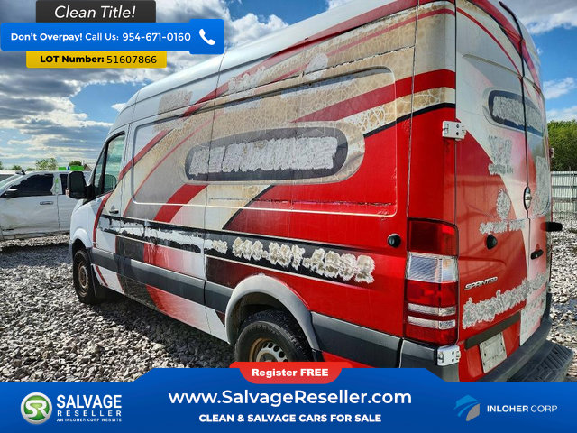 Used 2015 Freightliner Sprinter 2500 RWD image 3