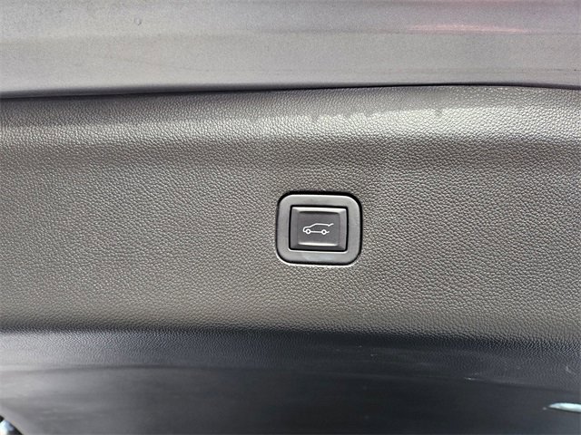 Used 2024 Buick Enclave Premium image 12