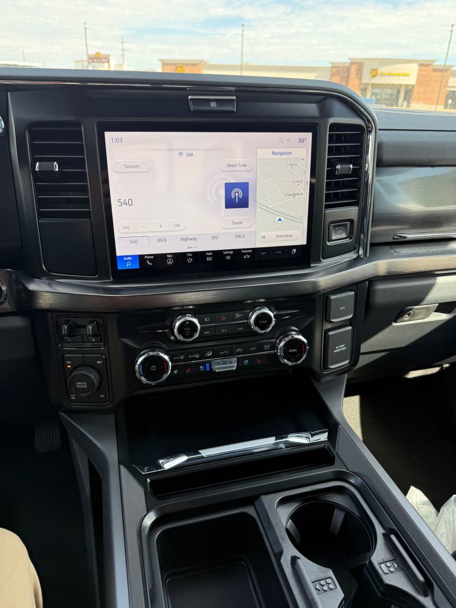 New 2026 Ford F350 Lariat w/ Black Appearance Package image 24