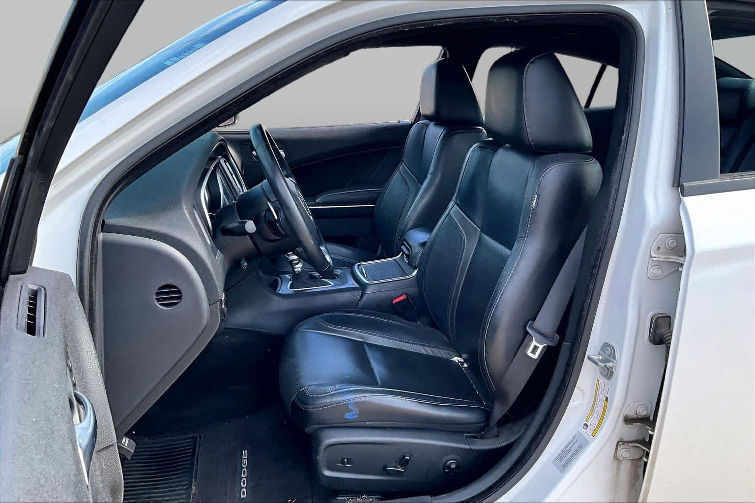 Used 2015 Dodge Charger SXT w/ Plus Group RWD image 7