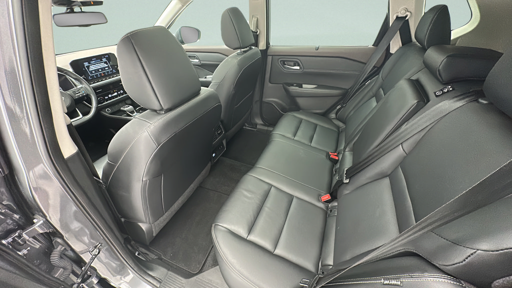 Used 2023 Nissan Rogue SL w/ SL Premium Package AWD/4WD image 9