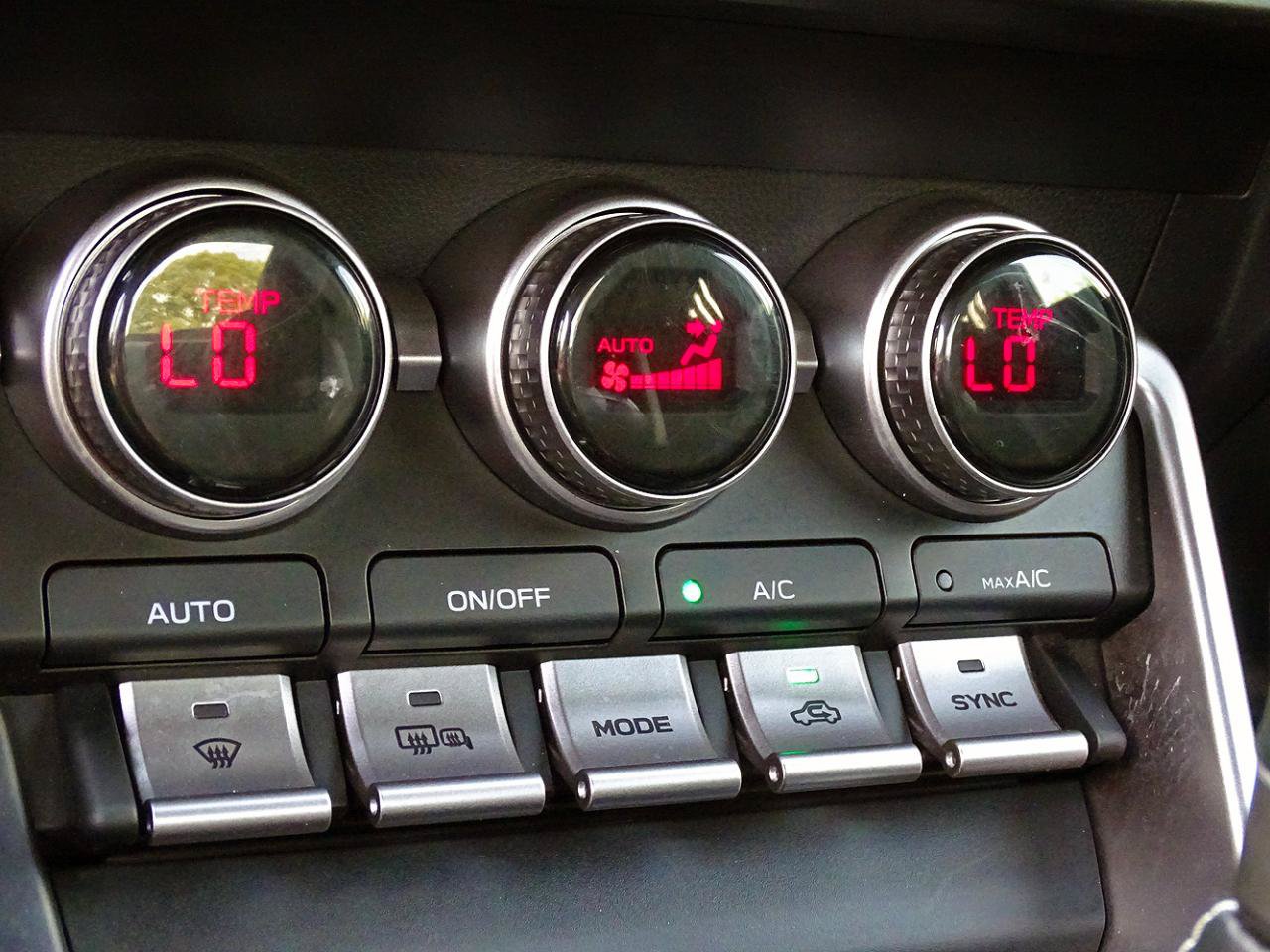 Used 2024 Toyota GR86 Premium RWD image 37