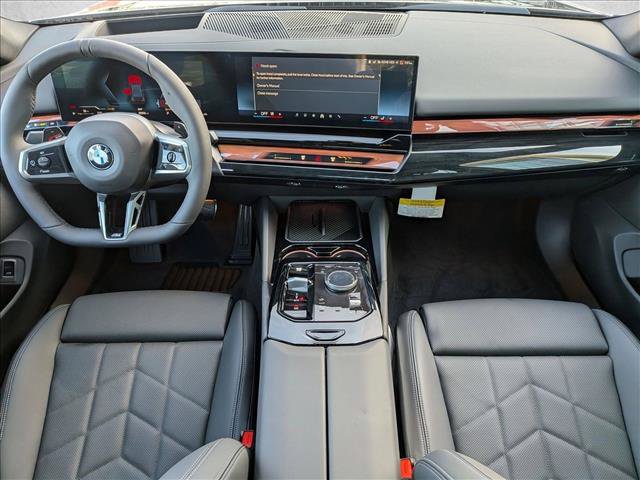 Used 2027 BMW 530i w/ M Sport Package RWD image 16
