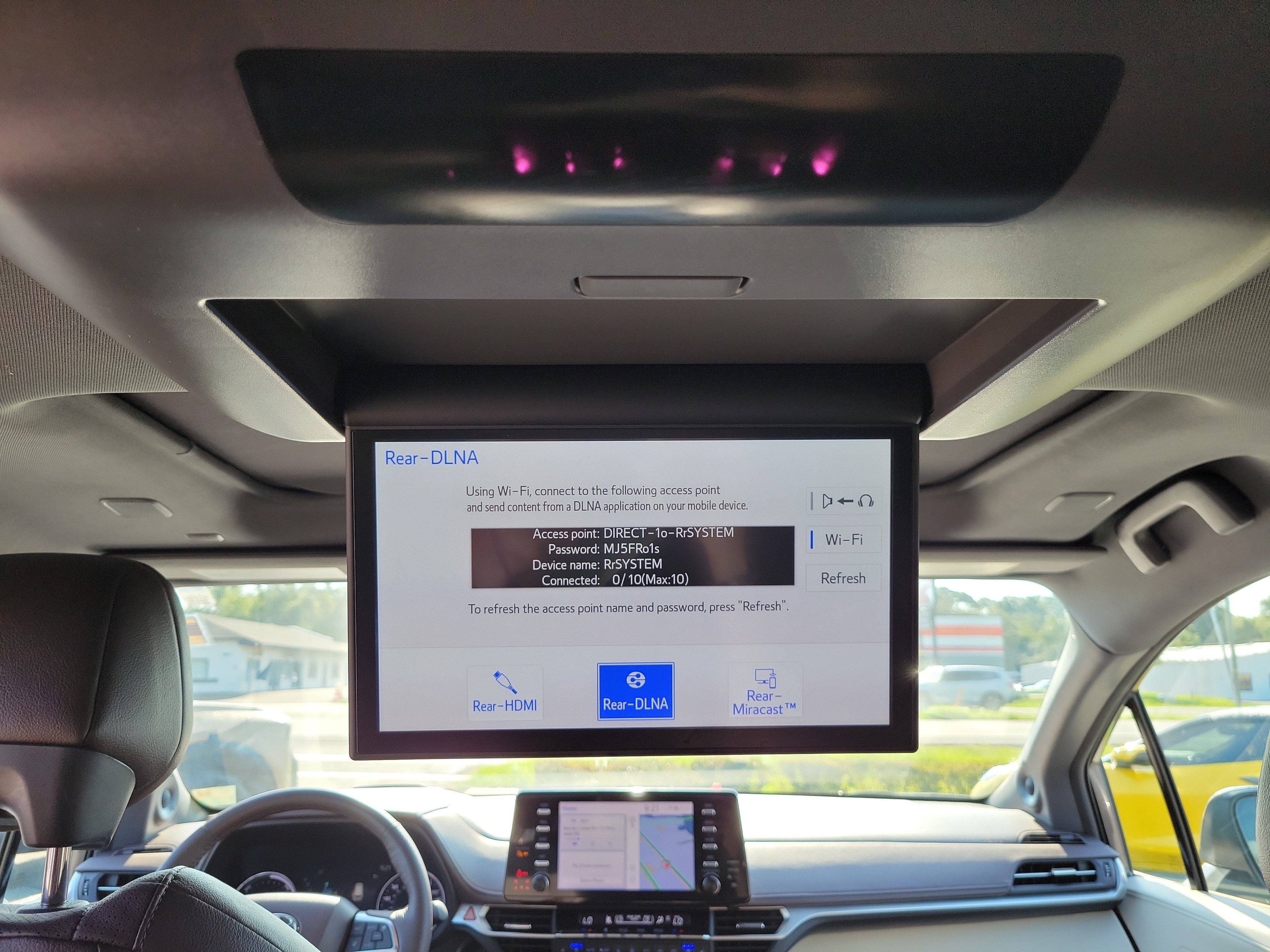 Used 2023 Toyota Sienna Platinum FWD image 21