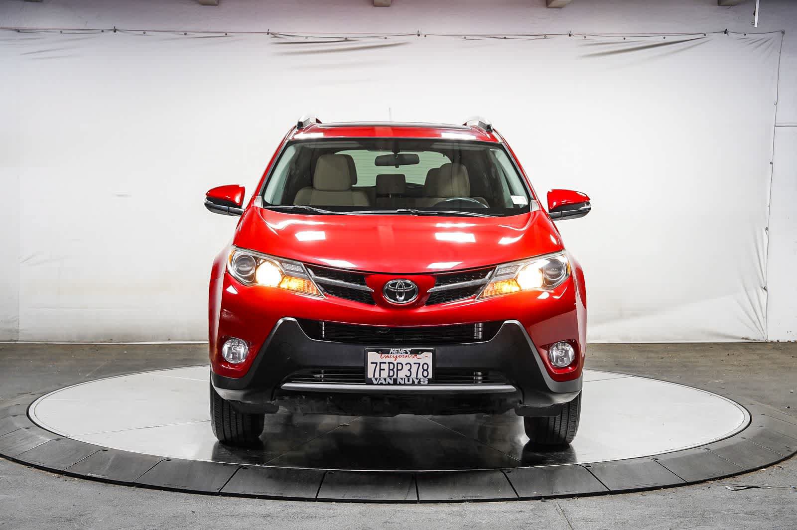Used 2014 Toyota RAV4 XLE w/ Preferred Accessory Package FWD image 6
