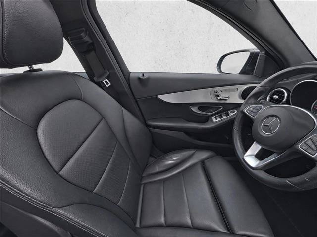 Used 2018 Mercedes-Benz C 300 4MATIC Sedan image 24