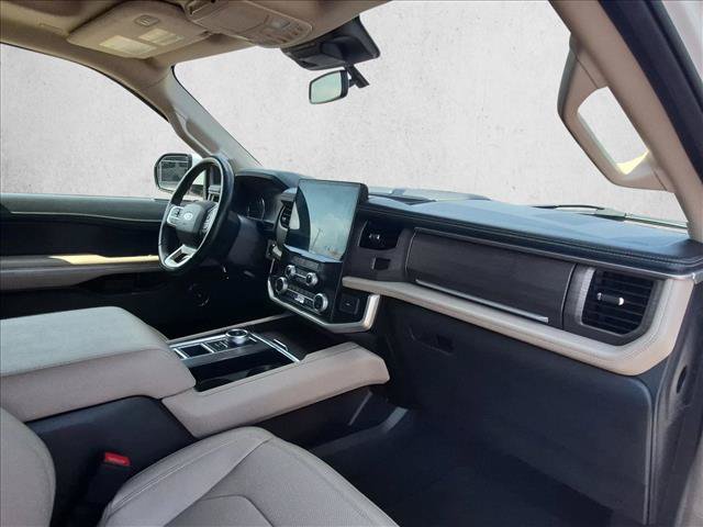 Used 2024 Ford Expedition Limited RWD image 23