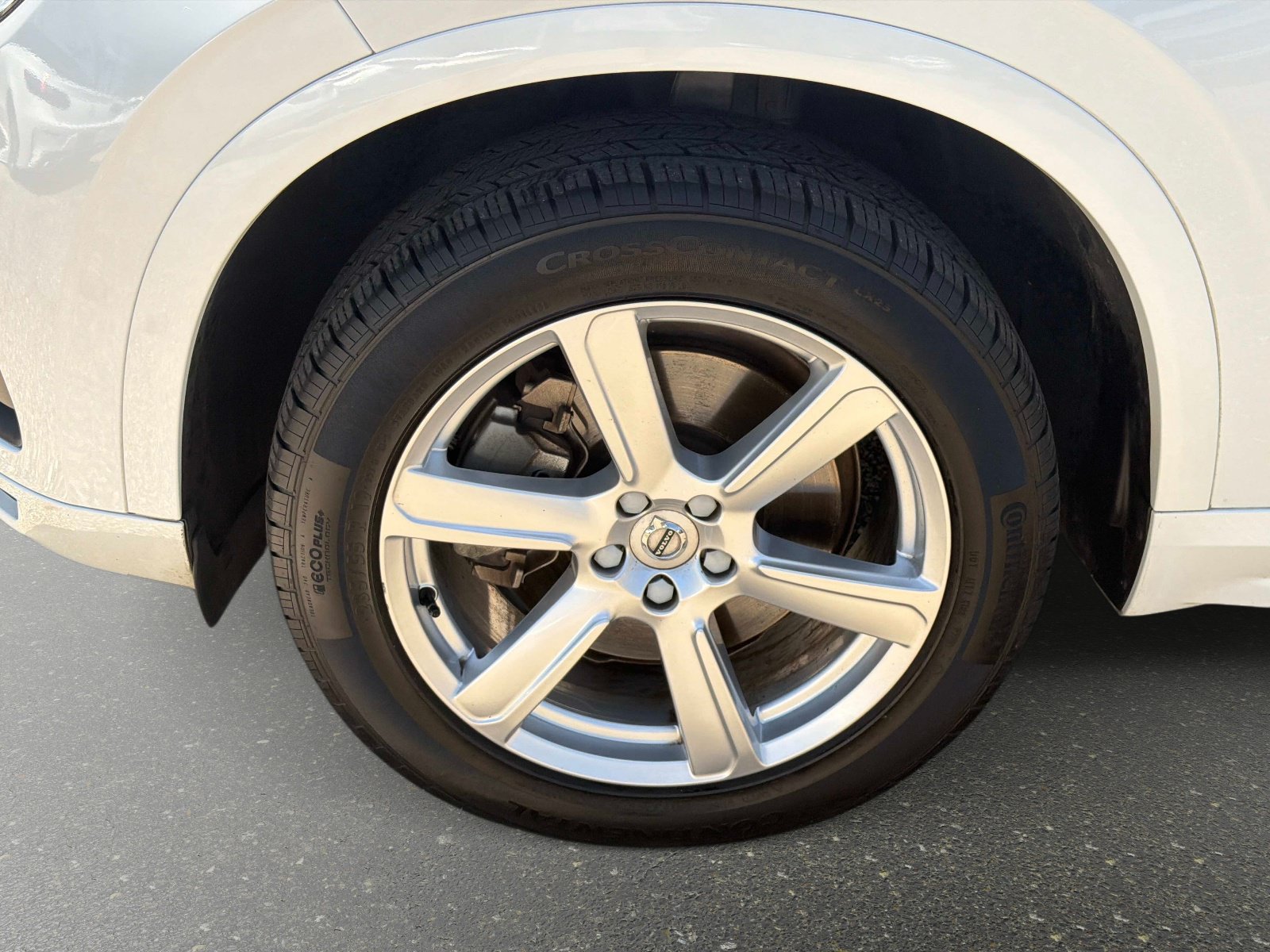 Used 2021 Volvo XC90 T5 Momentum w/ Climate Package FWD image 10