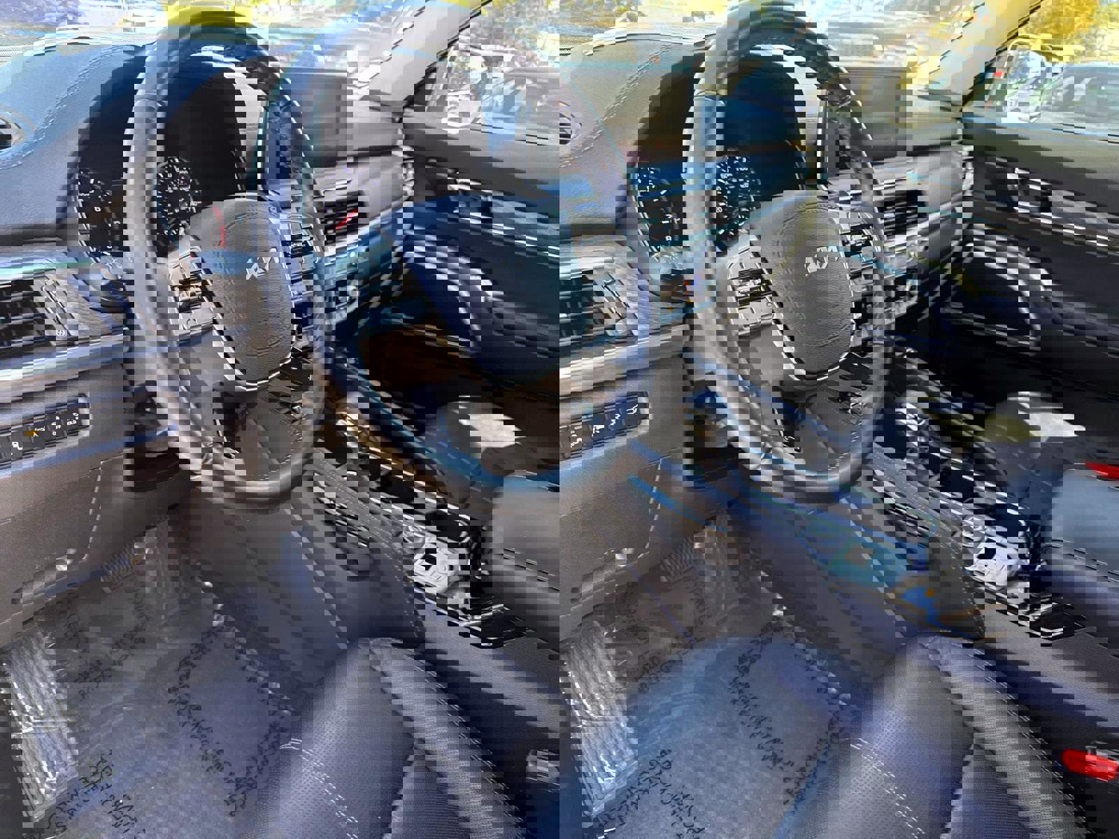 Used 2022 Kia Telluride EX w/ EX Premium Package image 20