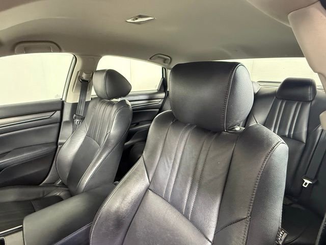 Used 2018 Honda Accord LX image 10