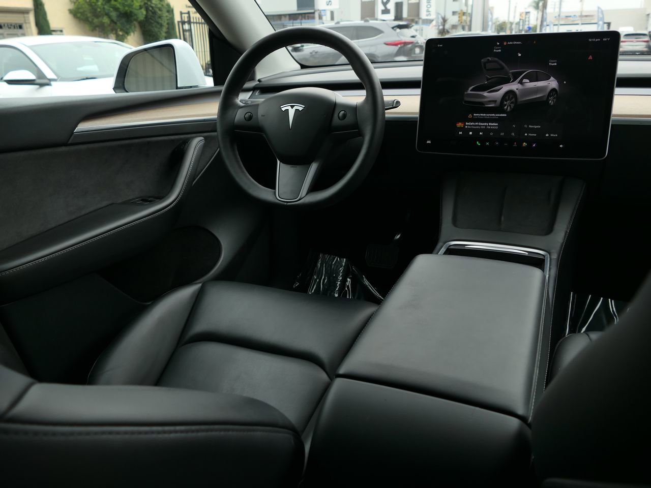 Used 2022 Tesla Model Y Long Range AWD/4WD image 24