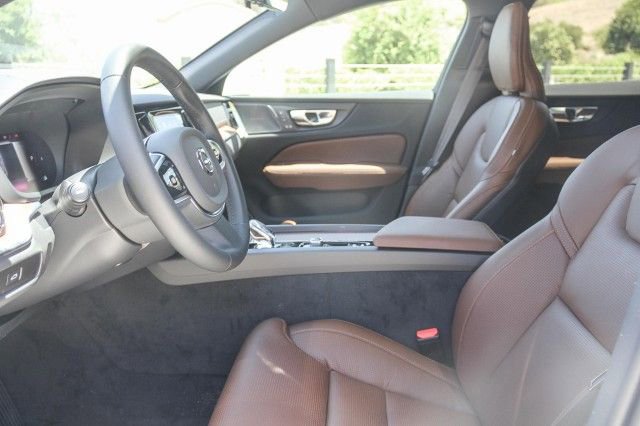 New 2025 Volvo V60 B5 Cross Country Ultra w/ Climate Package image 22