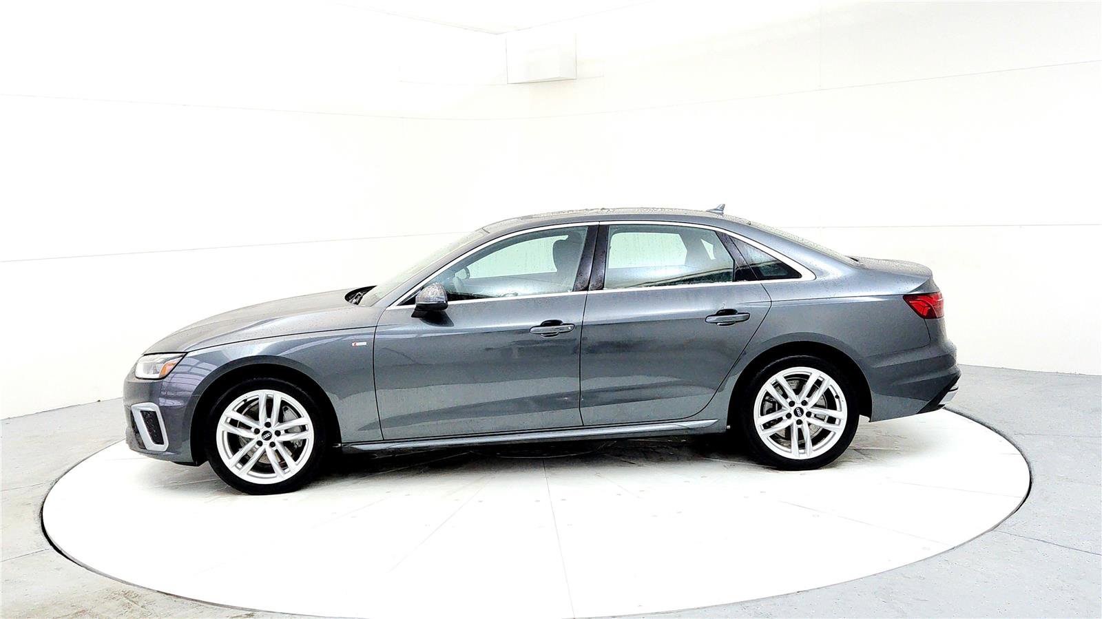 Used 2020 Audi A4 2.0T Premium Plus w/ Premium Plus Package image 3