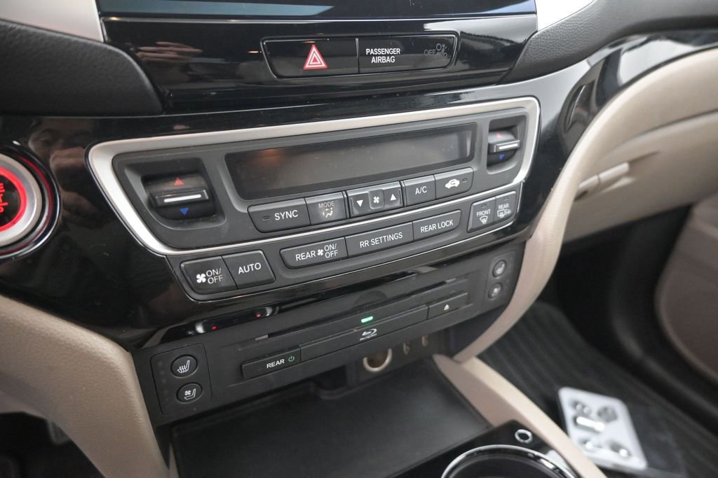 Used 2016 Honda Pilot Elite image 26