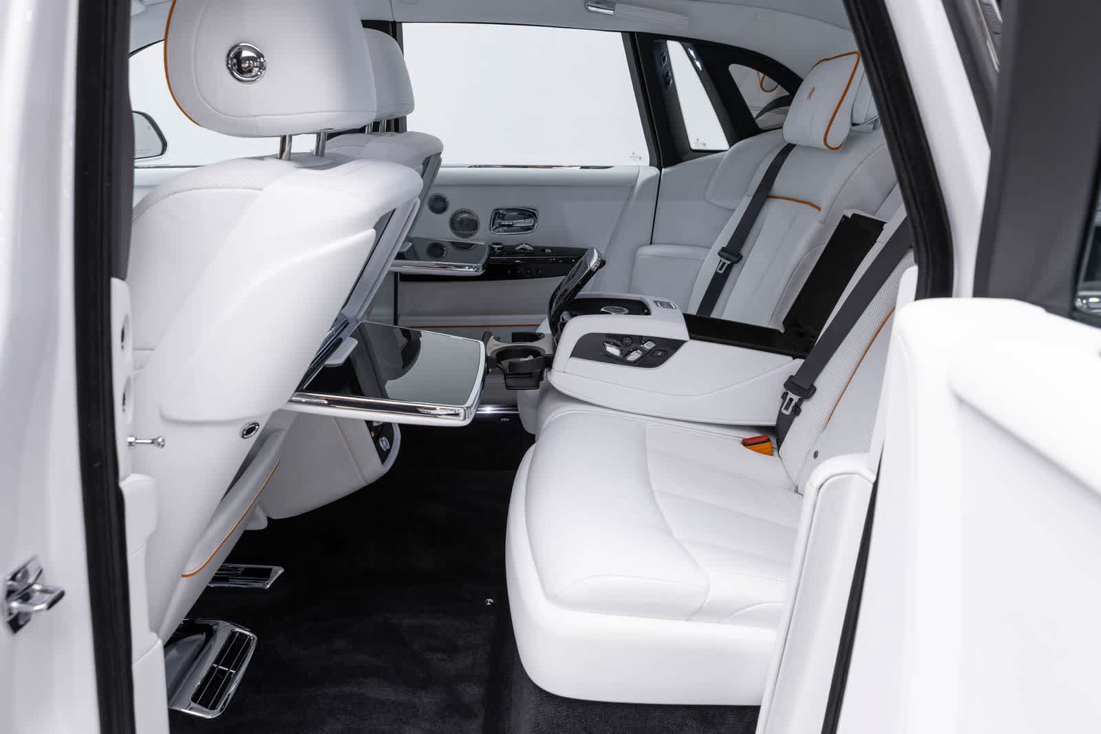 New 2027 Rolls-Royce Phantom Sedan RWD image 15