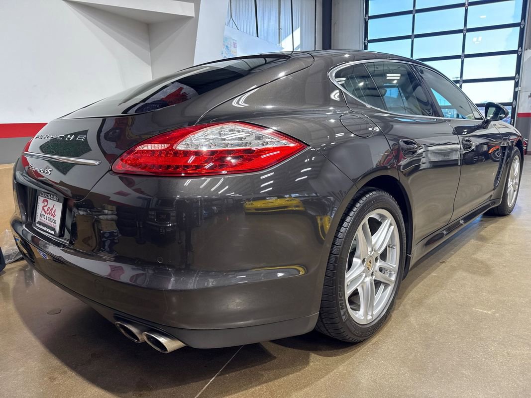 Used 2013 Porsche Panamera 4S image 26