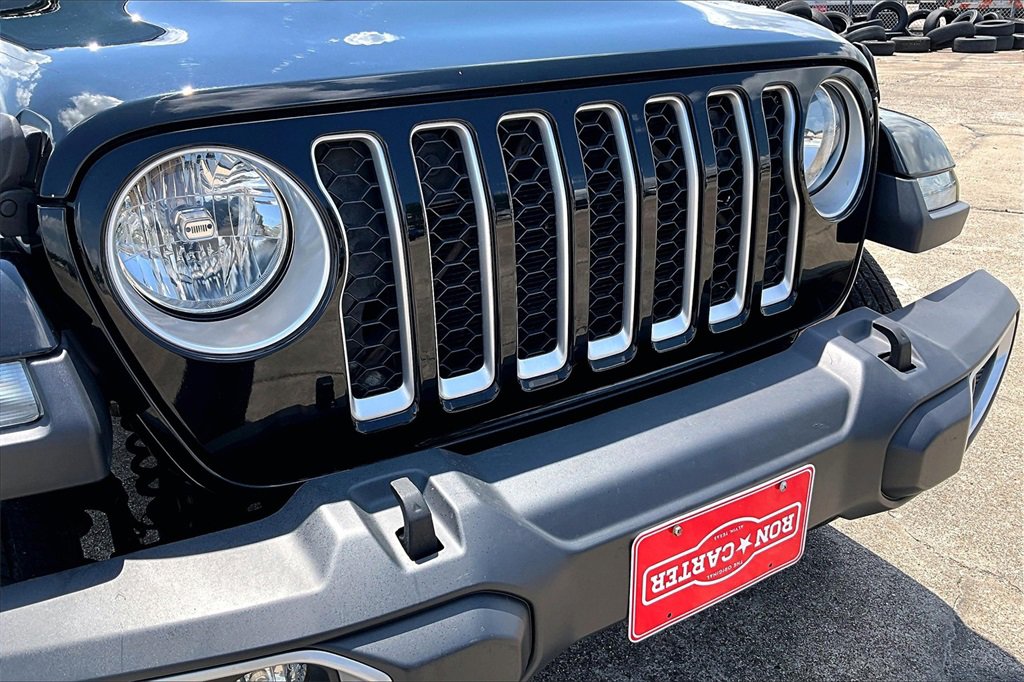 Used 2020 Jeep Gladiator Overland image 32