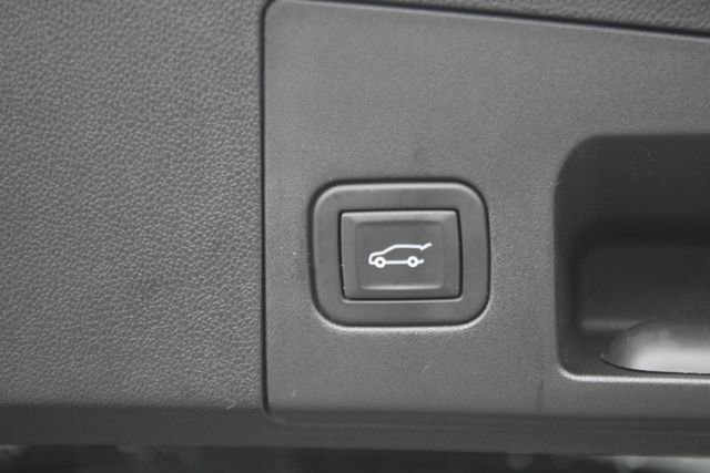 Used 2024 Cadillac XT4 Premium Luxury w/ Cold Weather Package image 26