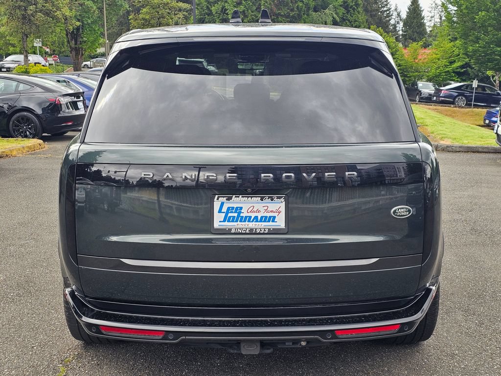 Used 2023 Land Rover Range Rover Long Wheelbase SE AWD/4WD image 6