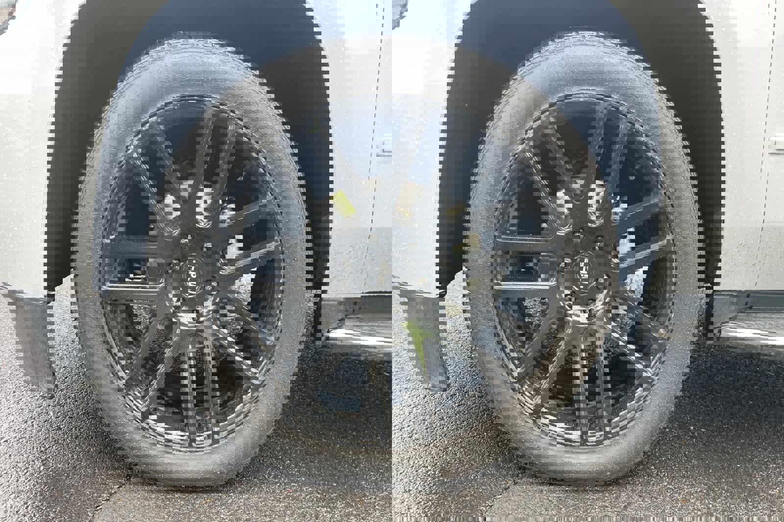 Used 2018 Chevrolet Suburban Premier image 11