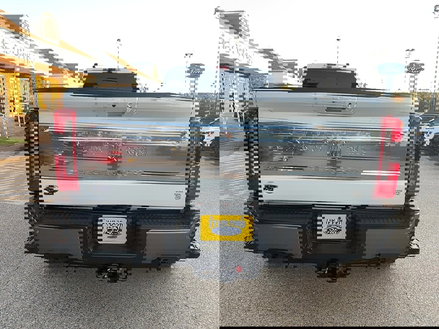 Used 2023 Ford F450 King Ranch w/ FX4 Off-Road Package image 9