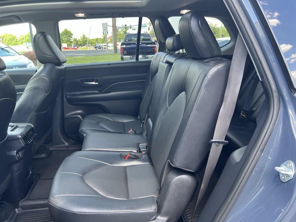 Used 2024 Toyota Grand Highlander AWD image 24