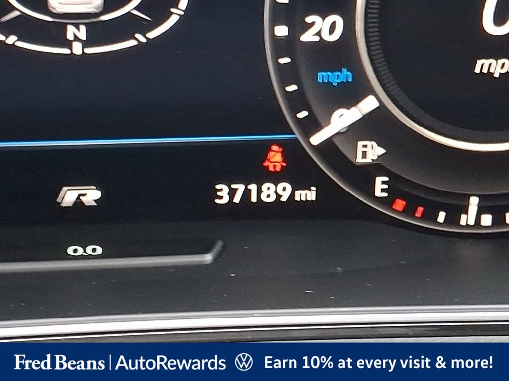 Used 2018 Volkswagen Golf R 4-Door AWD/4WD image 26