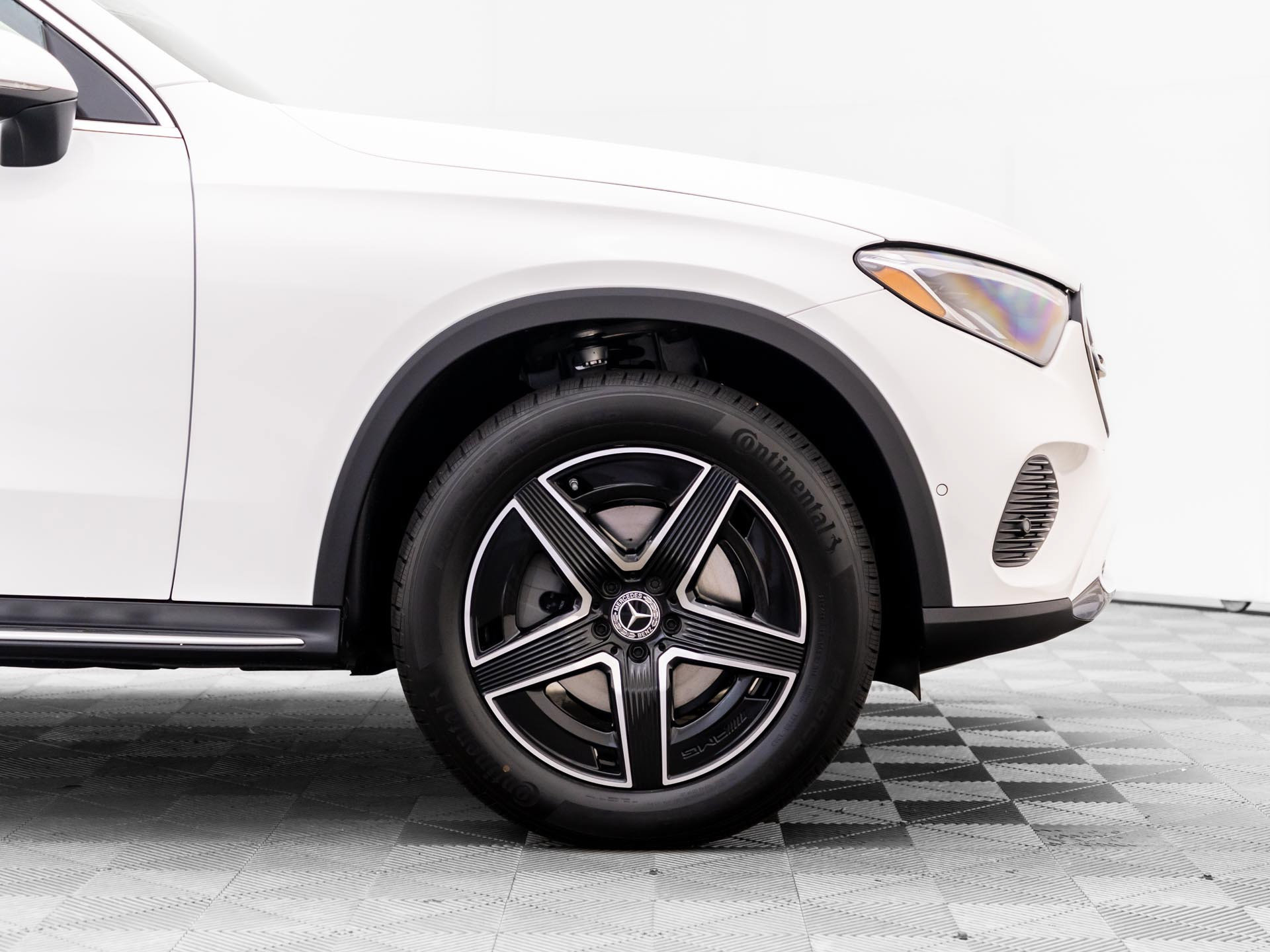 New 2027 Mercedes-Benz GLC 300 4MATIC image 37