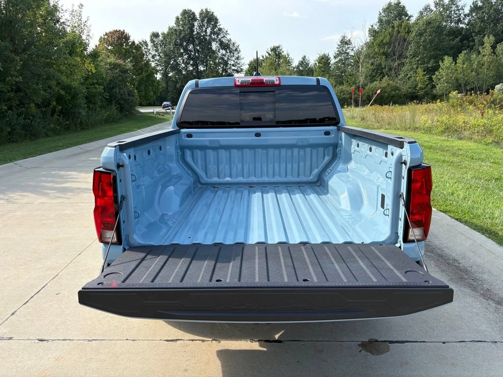 Used 2025 Chevrolet Colorado W/T w/ WT Custom Package RWD image 5