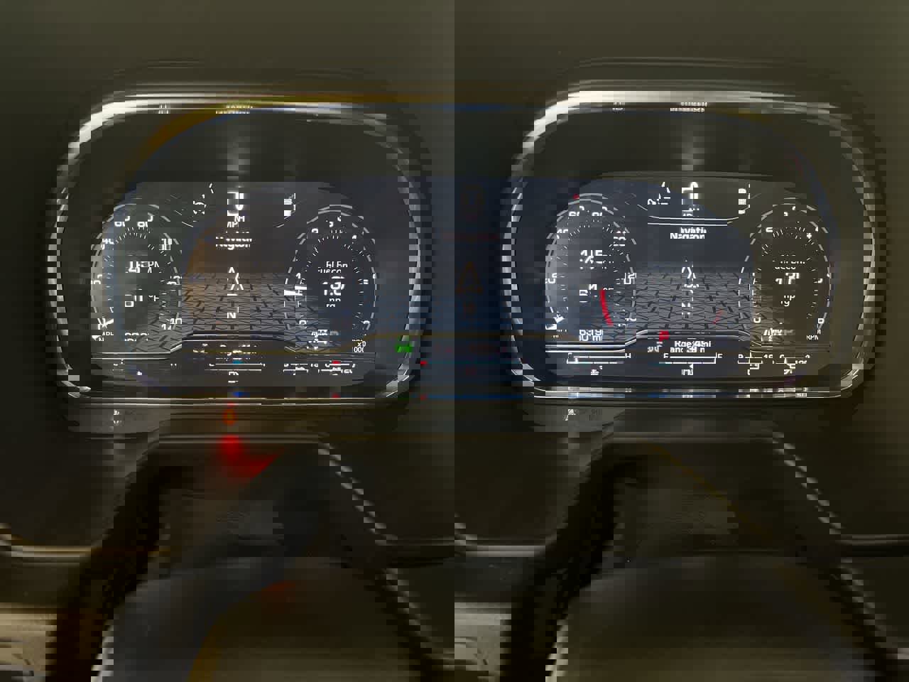 Used 2024 GMC Yukon XL SLT image 17