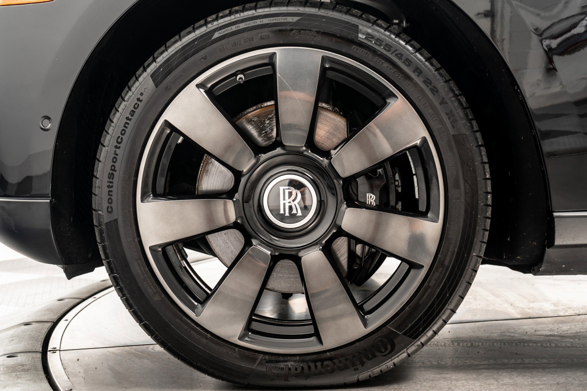 Used 2020 Rolls-Royce Cullinan AWD/4WD image 10