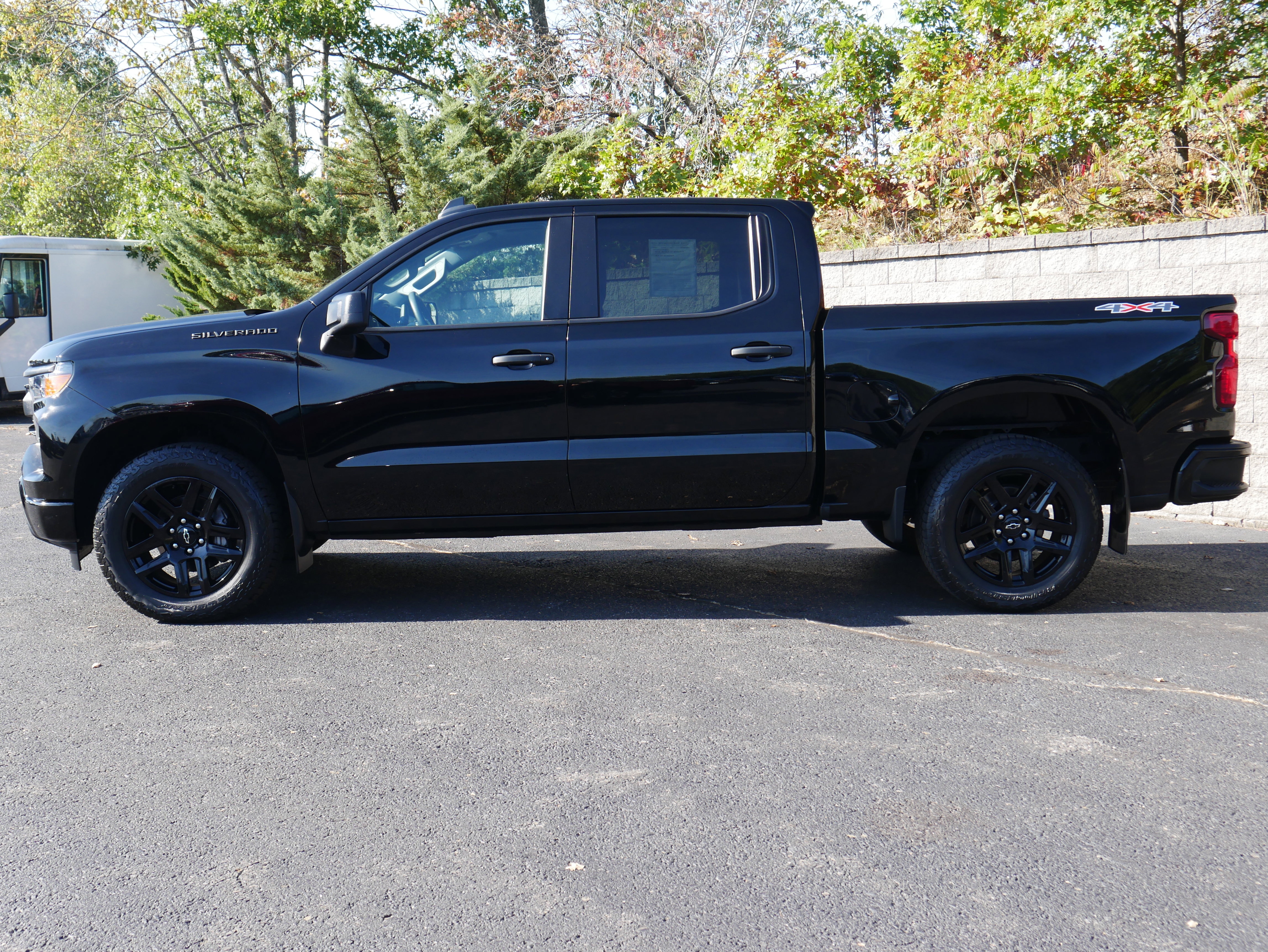 Certified 2023 Chevrolet Silverado 1500 Custom image 3