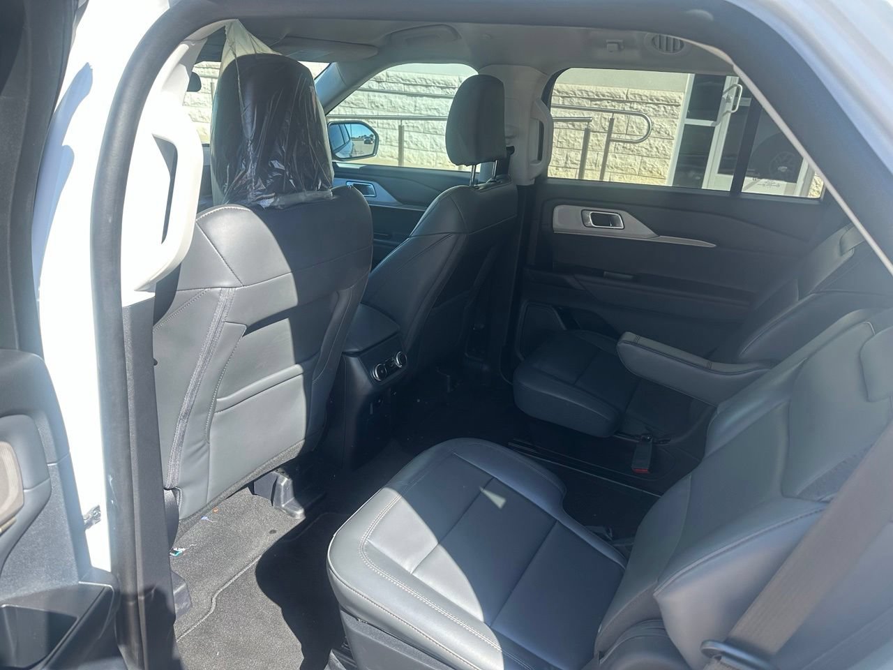 Used 2025 Ford Explorer Active w/ Active Comfort Package RWD image 10