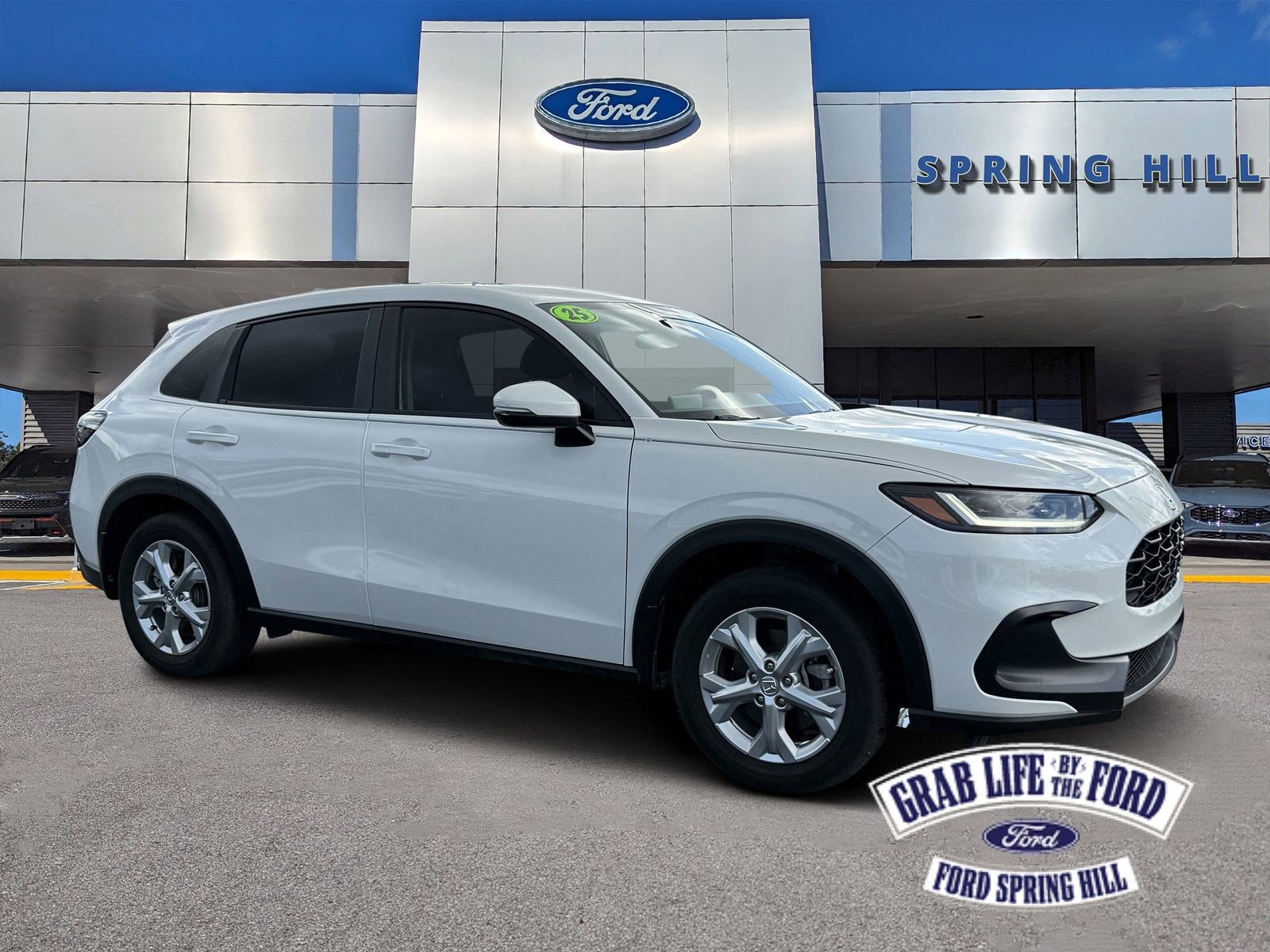 Used 2025 Honda HR-V LX image 1