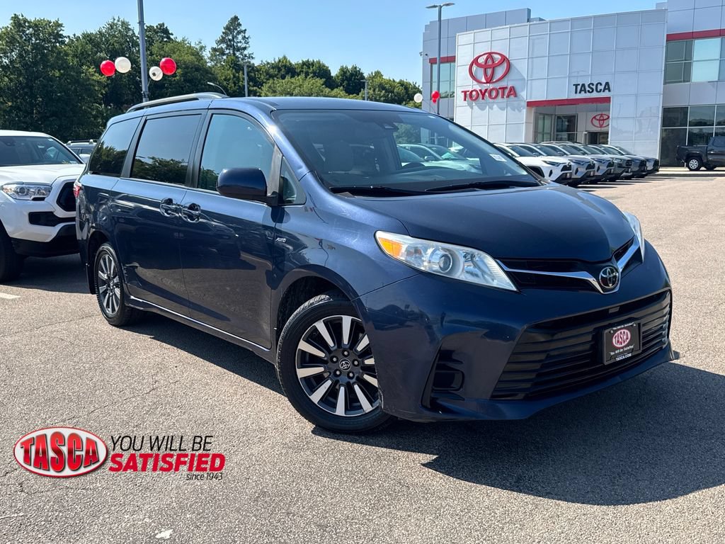 Used 2018 Toyota Sienna LE AWD/4WD image 1