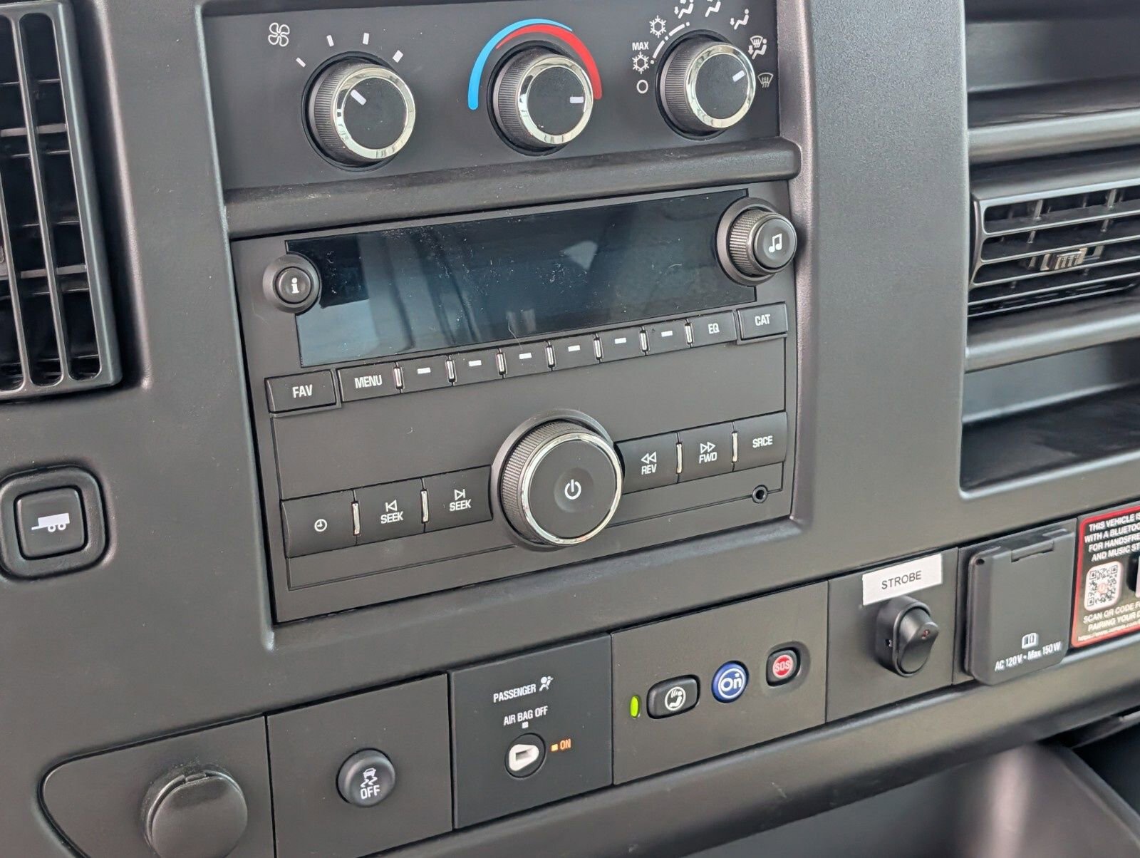 New 2026 Chevrolet Express 3500 w/ Power Convenience Package image 31