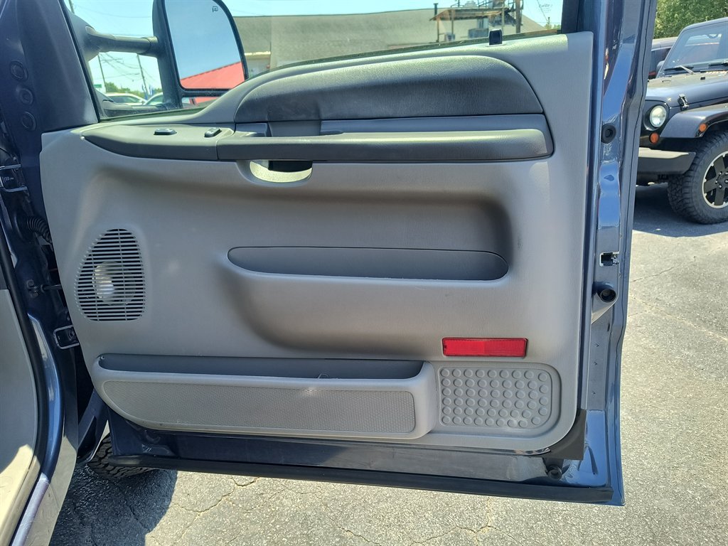 Used 2004 Ford F250 XLT AWD/4WD image 25